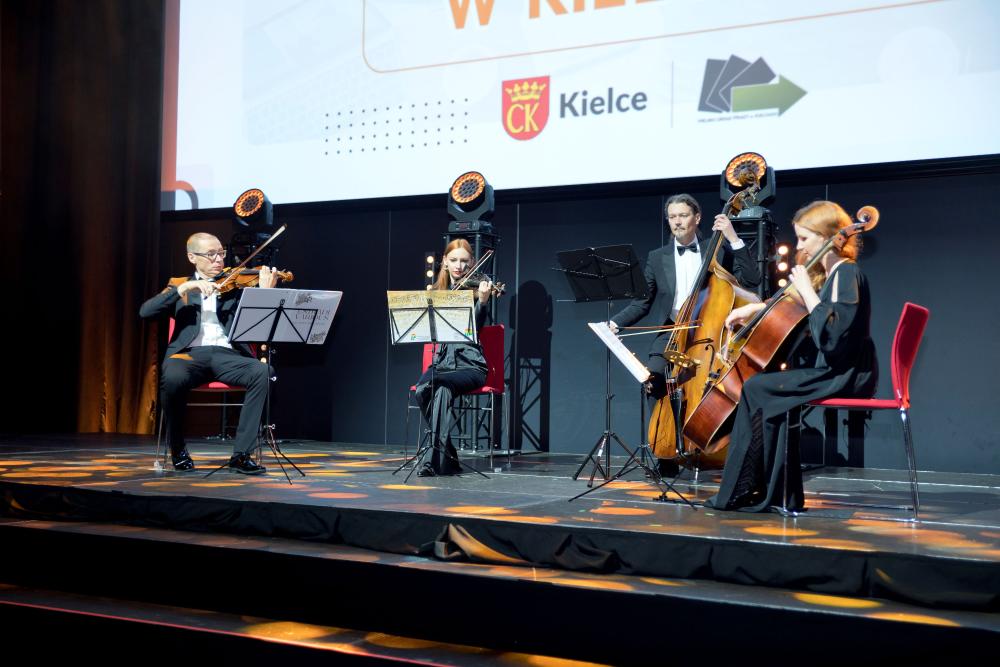 Zdjęcie galerii artykułu: 15-lecie MUP - 15-lecie MUP 49